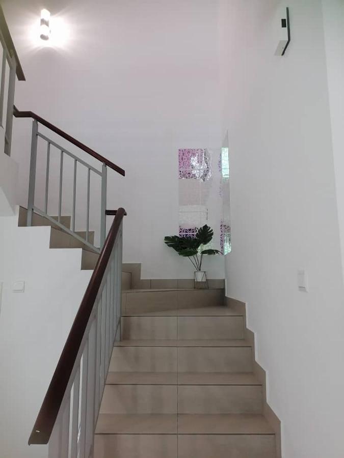 Desaru Melati Homestay Netflix Wifi Bandar Penawar エクステリア 写真