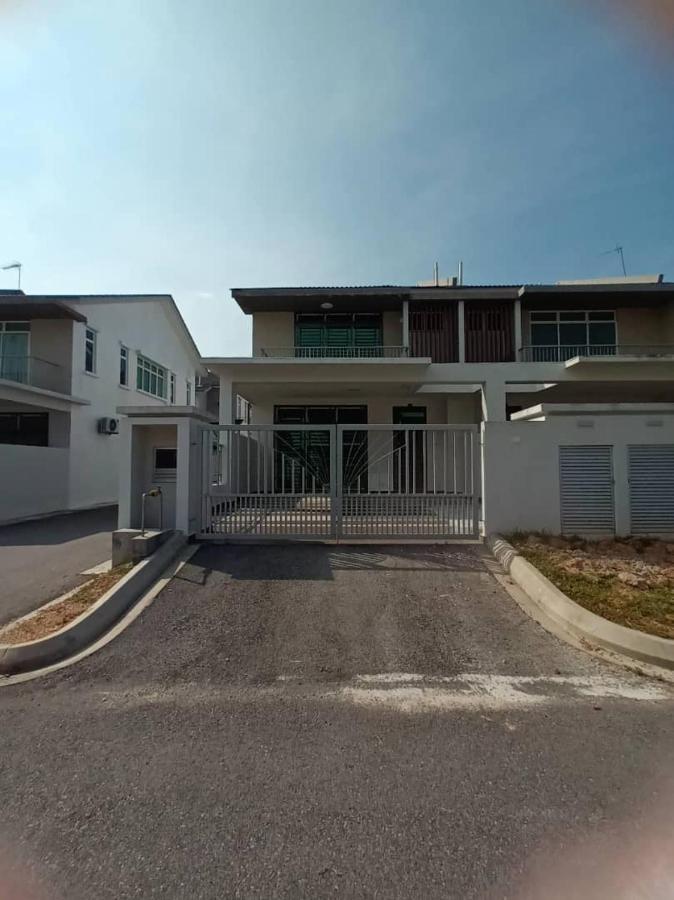 Desaru Melati Homestay Netflix Wifi Bandar Penawar エクステリア 写真